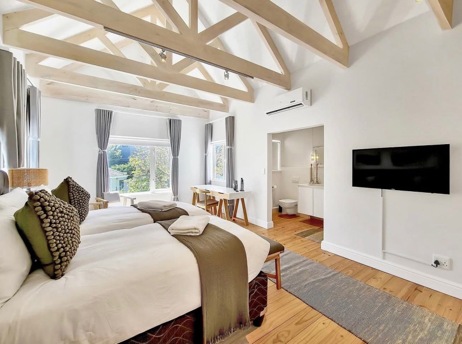 5 Bedroom Property for Sale in Camps Bay Western Cape
